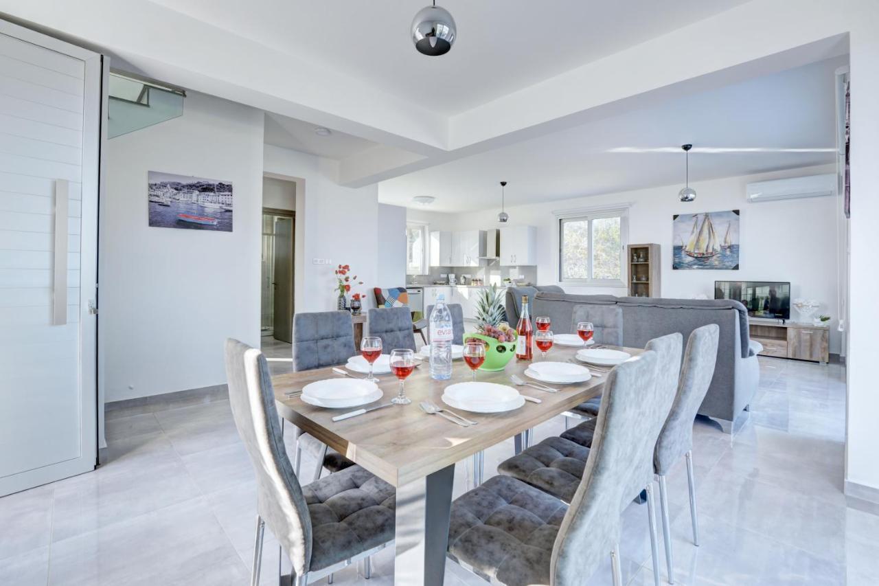 Aetopetra Villa Протарас Екстериор снимка